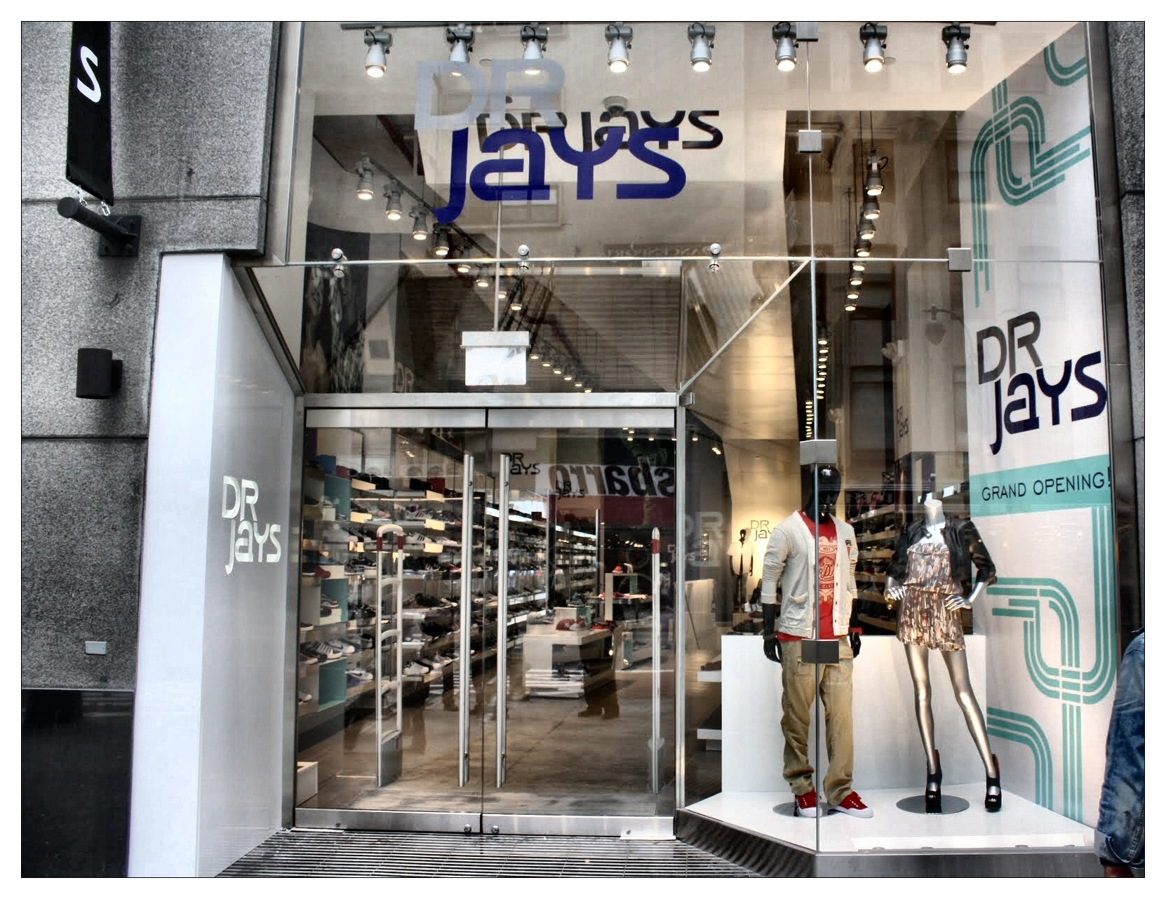 Dr Jays 34th Street - New York City, NY Store
